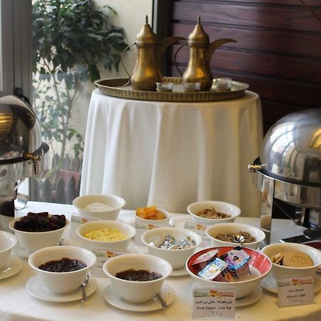Coral Beirut Al Hamra Hotel ภายนอก รูปภาพ
