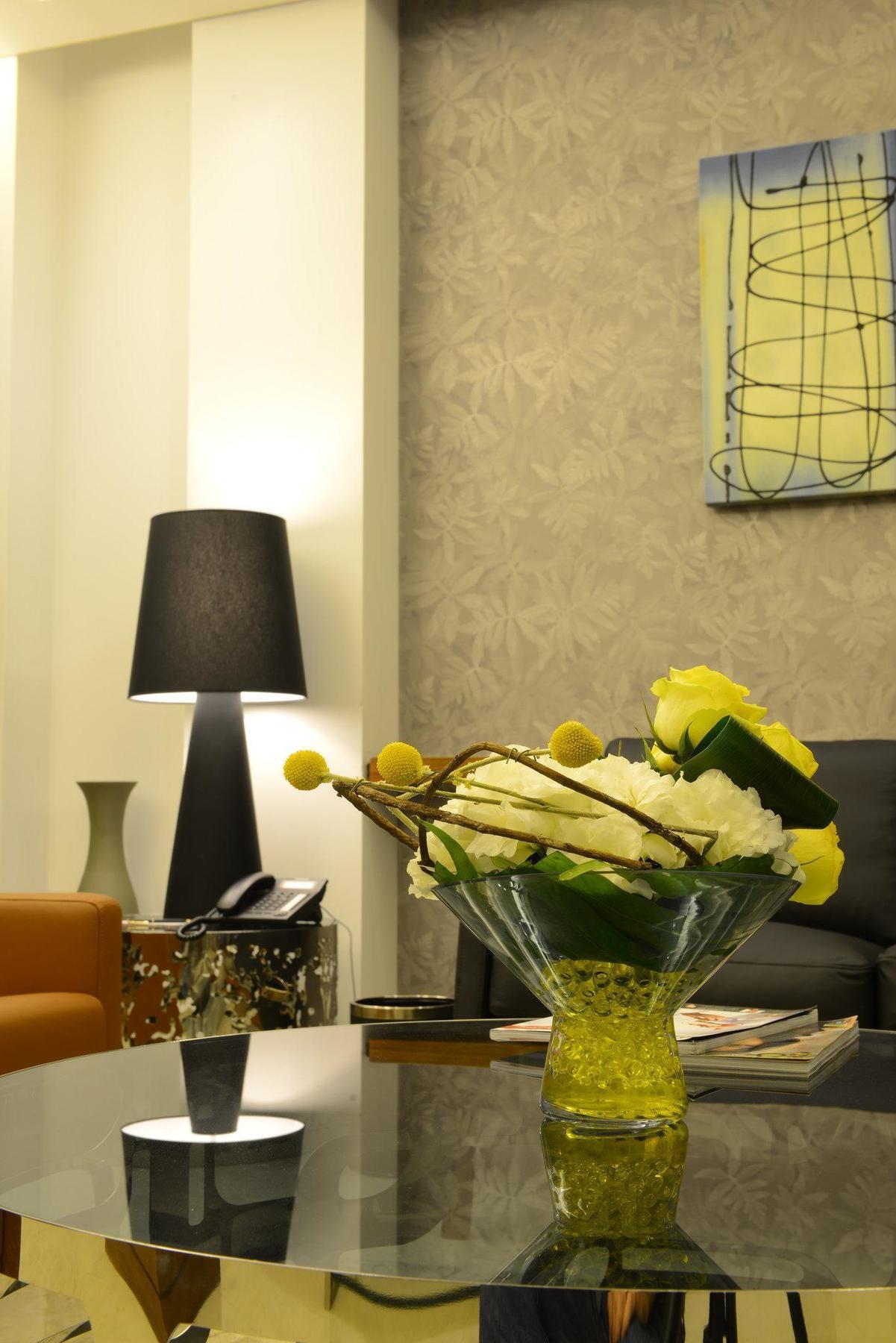 Coral Beirut Al Hamra Hotel ภายนอก รูปภาพ