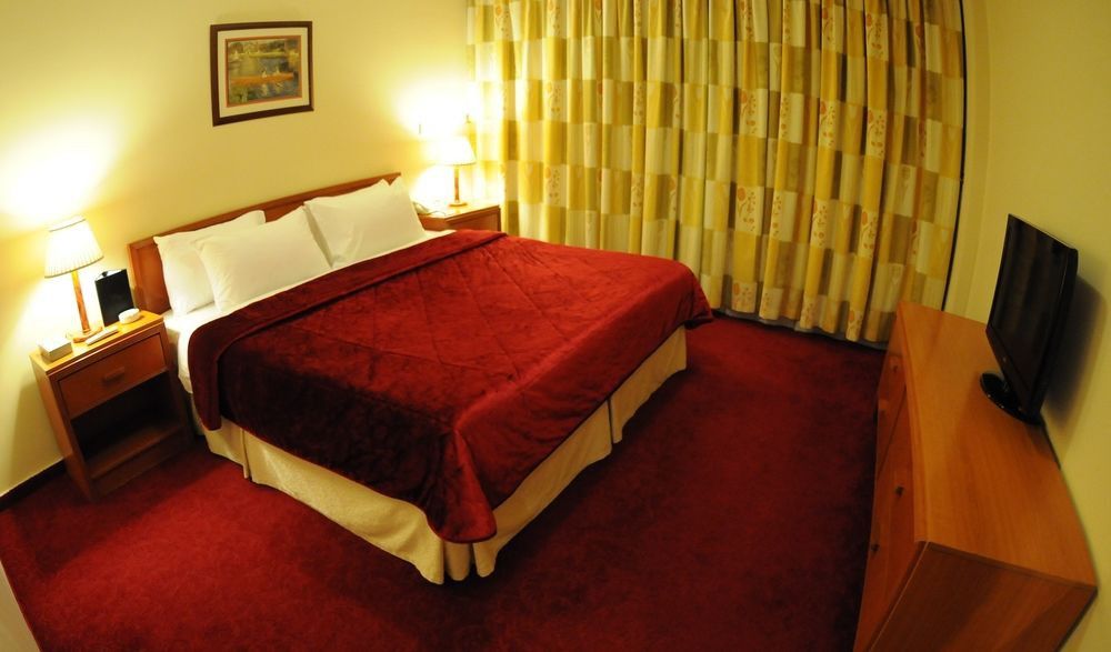 Coral Beirut Al Hamra Hotel ภายนอก รูปภาพ