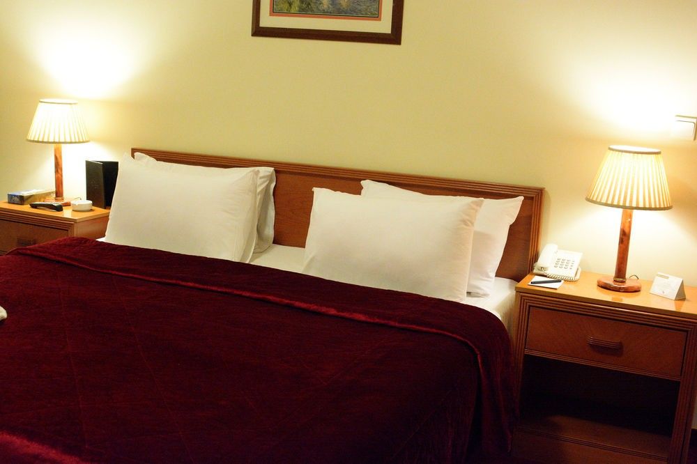 Coral Beirut Al Hamra Hotel ภายนอก รูปภาพ