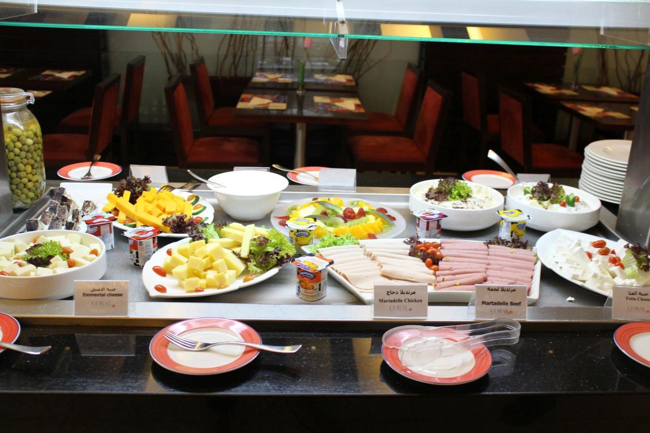 Coral Beirut Al Hamra Hotel ภายนอก รูปภาพ