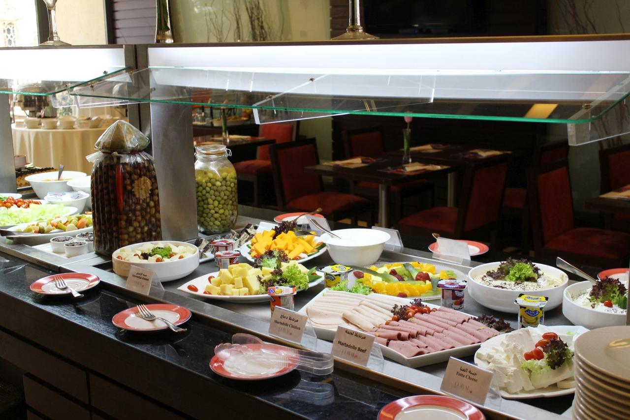 Coral Beirut Al Hamra Hotel ภายนอก รูปภาพ