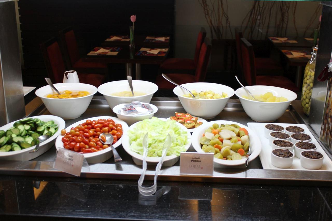 Coral Beirut Al Hamra Hotel ภายนอก รูปภาพ