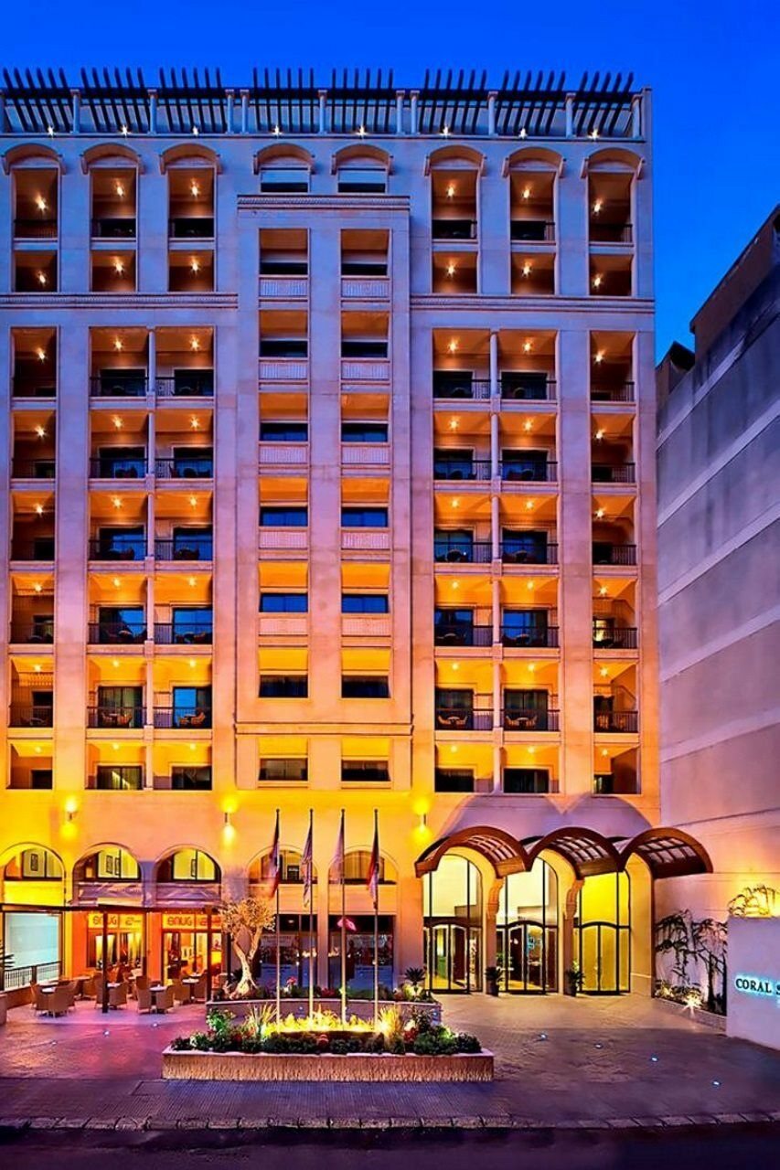 Coral Beirut Al Hamra Hotel ภายนอก รูปภาพ