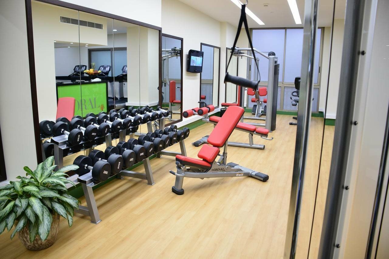 Coral Beirut Al Hamra Hotel ภายนอก รูปภาพ