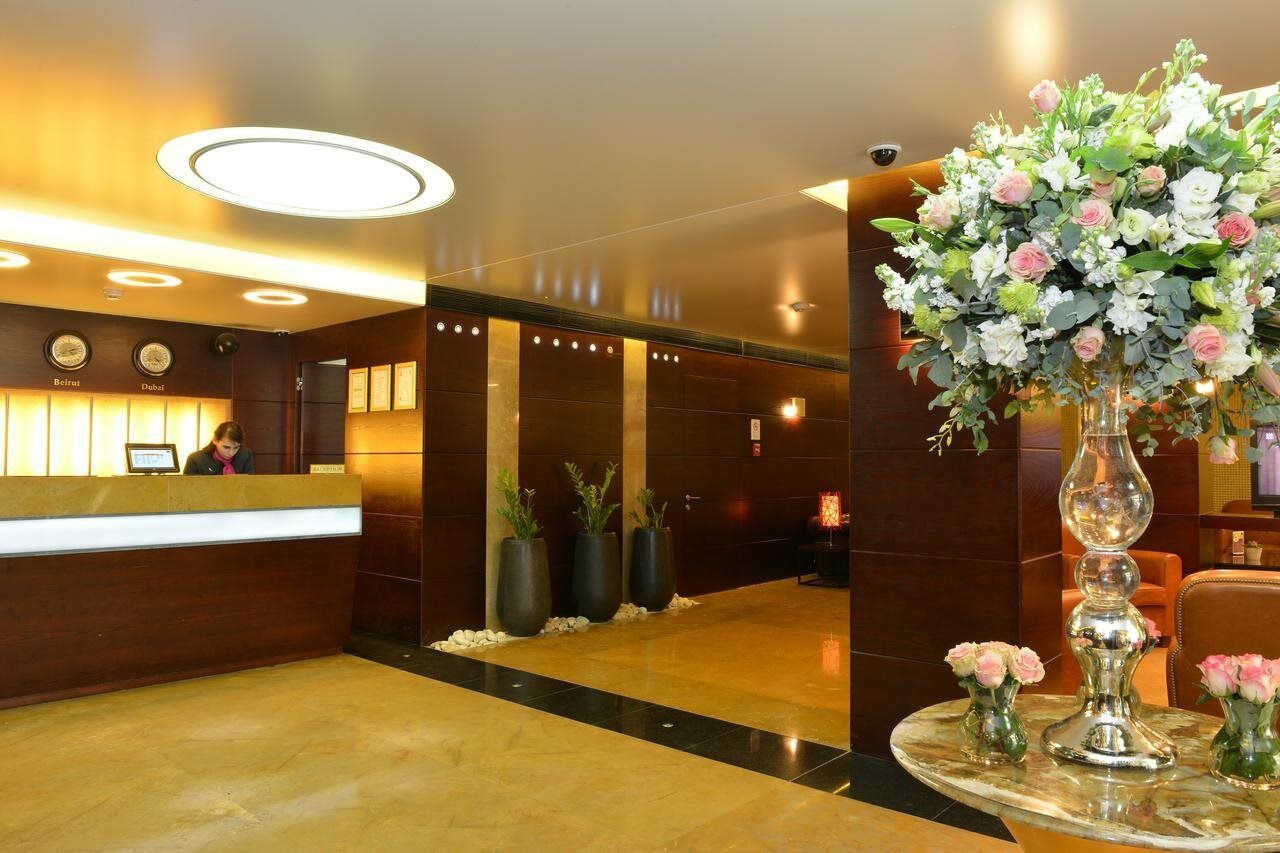 Coral Beirut Al Hamra Hotel ภายนอก รูปภาพ